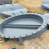 A vedação da porta é resistente à corrosão, bem vedada, durável, antienvelhecimento, hermeticamente fechada para evitar vazamentos, estruturalmente estável e resistente à erosão.
