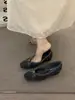 Zapatos de tacón grueso estilo retro de alta gama para la noche con un ambiente vintage, Zapatos de mujer para otoño e invierno, Adecuados para combinar con faldas, Zapatos de algodón estilo abuela con forro polar