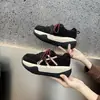 Zapatos Deportivos Casuales 2026 Otoño/Invierno Súper Calientes Nuevo Estilo Más Vendido Versátiles Suela Gruesa Zapatos de Papá para Mujer Aumentan la Altura Entrenamiento Alemán Zapatos de Pan