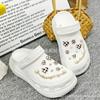 Charms para Zapatos Croc Accesorios Cuadros Corazón Decoraciones para Zapatos Hebilla de Zapato Hebilla Decorativa Accesorios DIY para Pantuflas Cadena de Diseño Hebilla de Zapato