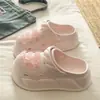 Tamancos com Plataforma Grossa para Aumentar Altura 6,5 cm para Mulheres, Sandálias Fechadas Florais Versáteis de Eva para Uso Externo no Verão, Novas Sandálias de Praia