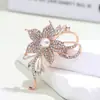 Broche de Flor de Perla de Estilo K, Sencillo y Versátil para Mujer con Diseño de Nicho, Ramillete Lujoso y Atmosférico, Ramilletes de Accesorios