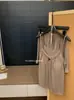 Conjunto de Pijama Mimu Camisola Minimalista com Shorts Cor Sólida Sexy com Bojos Embutidos Roupa Simples para Relaxar para Mulheres
