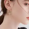 Novo Brinco de Orelha Fashion Distinto Design Versátil Brincos Exagerados Explosivos Brincos Elegantes de Moda de Luxo Leve para Mulheres