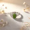 Joia de prata elegante e moderna, prata S925, cravação clássica de quatro garras com jade Hetian, anel feminino para o dedo indicador
