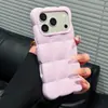 Patrón de nube ondulada con esquinas cuadradas, funda suave de color sólido adecuada para Apple 17Pro, funda de verano para iPhone 18