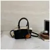 Bolso bandolera personalizado casual y elegante, nuevo bolso pequeño cuadrado de felpa otoño 2026, bolso cruzado simple relajado y a la moda