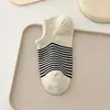 Calcetines de verano a rayas para mujer, finos, náuticos, invisibles, absorbentes del sudor, transpirables y desodorantes.