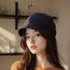 Gorro de punto simple de color liso estilo pico de pato para otoño e invierno, cálido y versátil, gorro estilo japonés, adecuado para cabezas más grandes, gorro de punto