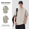 Ropa de Hombre Xintang 2026 Verano Nuevo Delgado Manga Corta Cuello Henley Camisa Polo Hombre Color Sólido Camiseta Venta al por Mayor