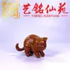 Escultura de Gato Fofo em Jacarandá Esculpido Yiming Xianyuan, Nova Decoração de Mesa Artesanal de Gato Fofo em Madeira Estilo Chinês