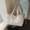 Bolsa de Veludo Transfronteiriça Feminina Grande Capacidade 2025 Nova Outono e Inverno Versátil Bolsa de Ombro Casual Bolsa Tote de Classe