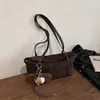 Bolsa de ombro casual retrô estilosa para mulheres, estilo europeu e americano, grande capacidade, acabamento fosco simples, bolsa de ombro para o dia a dia, bolsa baguette