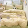 Juego de Cuatro Piezas de Algodón Cepillado Espeso Clase a, Sábana de Algodón Lavado Estilo Fresco, Funda de Edredón, Funda de Almohada, Juego de Tres Piezas para Dormitorio de Estudiante, Estilo Ins