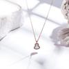 Collar de calabaza roja estilo chino con diamante para mujer, diseño de nicho que combina con todo, cadena de clavícula de acero de titanio de 18 quilates, joyería elegante y moderna.