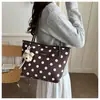 2026 Nova Bolsa Tote Elegante de Bolinhas Grande Capacidade Exquisita Versátil para o Dia a Dia de Mão ou Ombro Fashionável Tendência