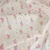 Tela Jacquard Hueco Rayada de Algodón Puro con Pequeños Patrones Florales para Ropa Infantil, Cortinas, Vestidos y Materiales para Manualidades