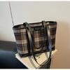 Bolsa de viagem xadrez de lona transfronteiriça 2024 Nova bolsa tote casual estilo coreano Grande capacidade Bolsa de ombro para todos os gostos