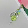 Colgante de Carrillón de Viento de Trébol de Cuatro Hojas Minimalista Estilo Ins DIY Hecho a Mano Nicho Transparente Cadena para Teléfono Encanto para Bolso Llavero Regalo