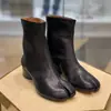 Botines de piel auténtica para mujer, nuevo estilo 2026, versátiles botas de piel para mujer con tacón alto, tacón grueso de nicho, punta dividida, botas estilo Martin con tacón grueso