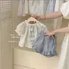Novo Conjunto de Verão 2026 para Meninas e Bebês: Conjunto Estiloso de Duas Peças: Blusa Floral de Manga Curta e Shorts de Algodão Puro