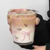 2026 Estilo Ins Transfronterizo Vaso de Vidrio con Lazo Rosa de Alto Valor Taza para Café Té con Leche para Uso en Casa Creativo Estética Femenina Vaso para Bebidas Frías