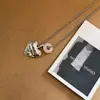 Collar Largo con Cadena de Corazón y Letra Personalizada para Mujer, Moda de Nicho con un Diseño de Alta Gama, Elegante Accesorio de Collar