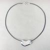 Colar com pingente de metal em formato irregular, estilo europeu e americano, estilo Ma Zong, colar feminino moderno com corda preta