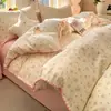 Conjunto de quatro peças em gaze de algodão de camada dupla, acabamento requintado em borda de concha com ponto triangular, conjunto de cama respirável e amigo da pele