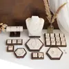 Muestra de Joyería de Nogal Pendientes Pulsera Set de Exhibición en Vivo Mesa Decorativa para Joyería Puestos Accesorios