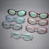 Armazón de titanio puro para gafas de miopía, armazón ojo de gato pequeño estilo occidental para mujer, gafas de miopía sencillas sin tornillos 6550