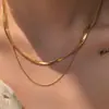 Estilo Europeo y Americano Ken Dou Mismo Estilo Estilo de Tres Capas Estilo Fresco Ancho Plano Delgado Apilado Hueso de Serpiente Clavícula Collar Acero de Titanio Conservación del Color