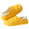 2024 nuevo bolso tacón zapatillas de algodón impermeables para mujer otoño e invierno hogar red famosa suela gruesa zapatillas de algodón EVA cálidas para usar en casa