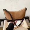 Bolso de hombro ligero de alta gama retro, estilo coreano, transfronterizo, nuevo de otoño 2026, bolso de mano casual versátil
