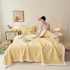 Manta jacquard de gofre de doble cara de forro polar para comercio exterior transfronterizo, manta de lana de cordero, manta casual multifuncional, manta para sofá de oficina