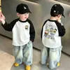 Camiseta de manga larga para niños, de algodón puro, con bloques de color, top casual nuevo y estiloso para niños mayores, versátil y genial