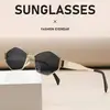 Óculos de Sol Europeus e Americanos em Estoque 2026 Novo Estilo Transfronteiriço Armação de Metal Personalizada Versátil Óculos de Sol Poligonais O