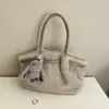 Bolsa de Pelúcia Estilosa para Mulheres 2026 Novo Design de Nicho de Inverno Bolsa Tote Fofa Bolsa de Ombro Único para o Dia a Dia