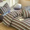 Set de Cuatro Piezas de Algodón Lavado Estilo Nuevo 2026 Sábana Nórdica y Funda de Edredón para Estudiantes de Dormitorio en la Temporada de Regreso a Clases, Lavable a Máquina
