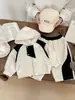 Conjunto de Roupa Estiloso para Meninos de Início de Primavera, Roupas de Bebê para Primavera e Outono, Conjunto de Duas Peças Moda Workwear Estilo Coreano