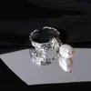 Anillo de Perla de Lava Vintage Distintivo Simple Cadena Abierta Anillo Doble Colgante de Perla Plata Anillo Ancho de Dedo