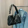 Bolsa de Plumas para Mujer Otoño e Invierno 2025 Nueva Tendencia Coreana Acolchada Cuadrada Pequeña Bolso Versátil de Gran Capacidad para Hombro Cruzado