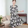 Vestido floral de manga comprida plus size para primavera e outono novo vestido feminino com cintura vestido floral peça externa