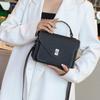 Bolso de mano de piel auténtica para mujer, bandolera francesa, pequeño, cuadrado, para verano de 2024.