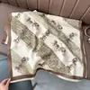 Bufanda de Otoño e Invierno para Mujer Moda Europea y Americana Versátil Chal de Imitación Cachemir Grueso de Invierno Cálido Estilo de Lujo Accesible Bufanda