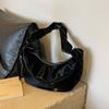 Nova Bolsa Transversal de Verão 2026 para Mulheres, Bolsa Casual Fashion Formato Croissant Dumpling, Bolsa de Ombro Simples e Versátil para Estudantes Universitários