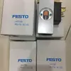 Válvula de control de aire operada por piloto Festo Vzwf-B-L-M22C-G12-135-1P4-10