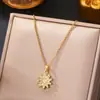 Collar transfronterizo europeo y americano con corazón de circón microincrustado y trébol de cuatro hojas para mujer, accesorio elegante de lujo ligero, cadena de clavícula de acero inoxidable de moda