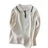 Elegante suéter de punto de lana merino básico de canalé vertical otoñal con cuello en V y solapa de color contrastante, adelgazante, para usar solo o como prenda exterior
