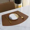 Mantel Posavasos Personalizado de Imitación de Cuero de Doble Cara con Forma de Abanico, Mantel Impermeable a Prueba de Aceite y Manchas, Posavasos Ecológico para Tazas y Tazones